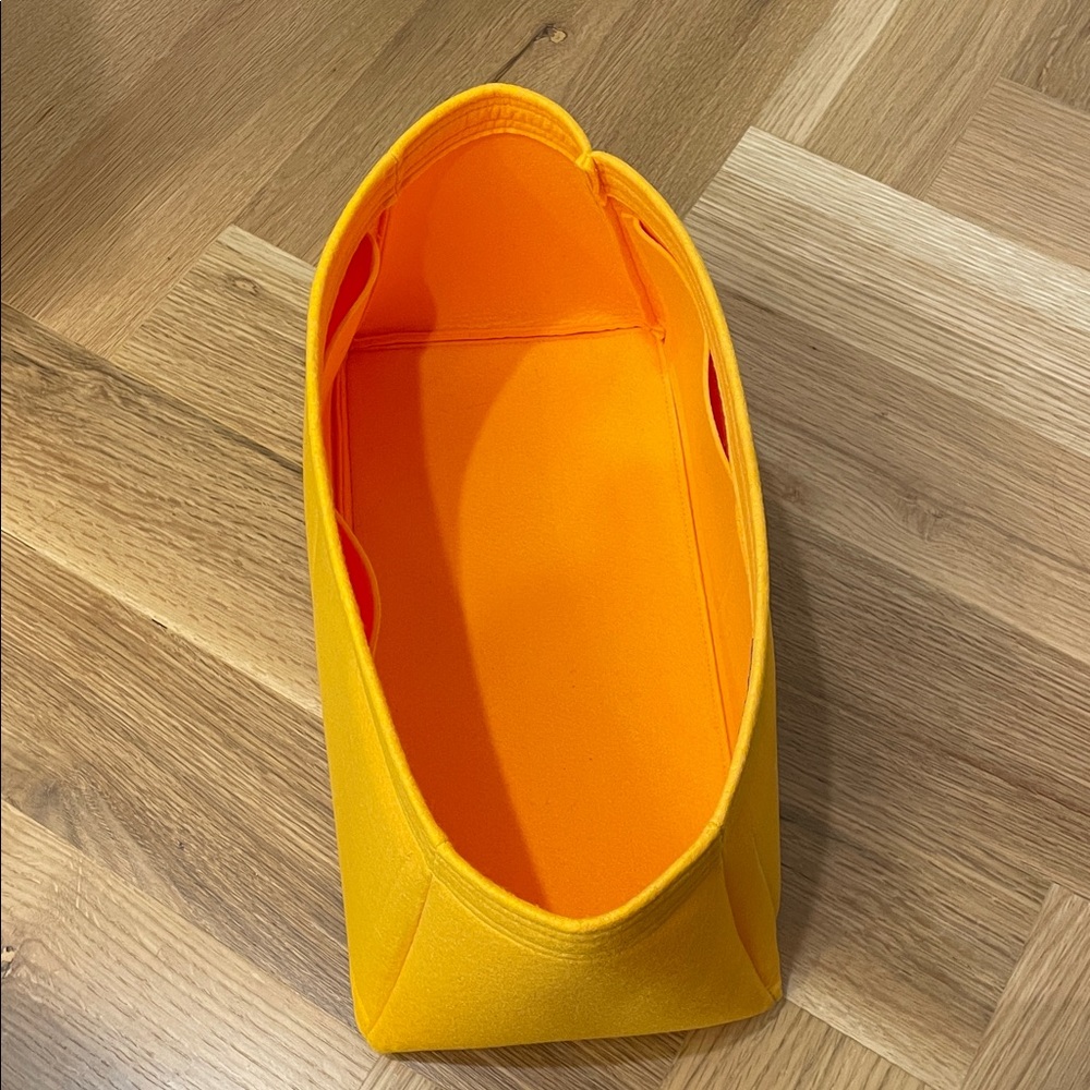 Samorga insert in the color Juane (yellow) for the Louis Vuitton Alma Gm handbag - Picture 3 of 6
